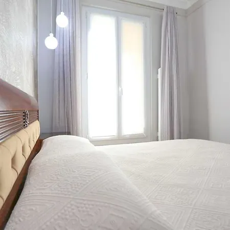 Luxe Negresco * ניס