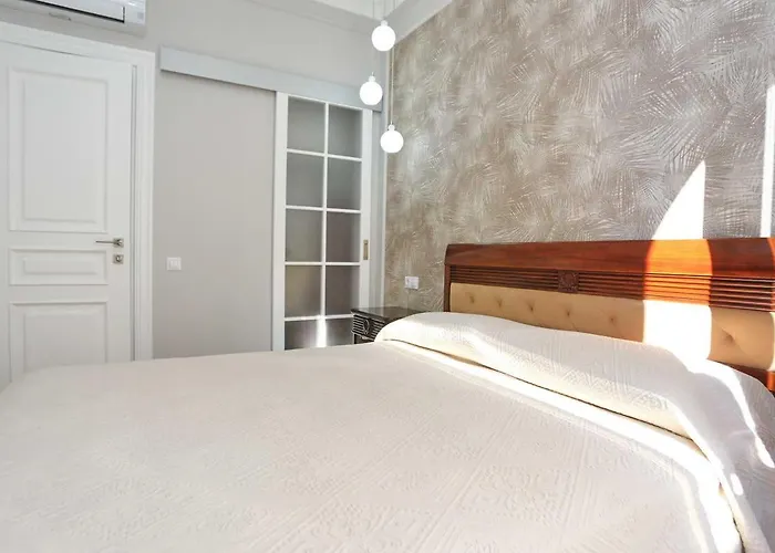 Luxe Negresco Apartment